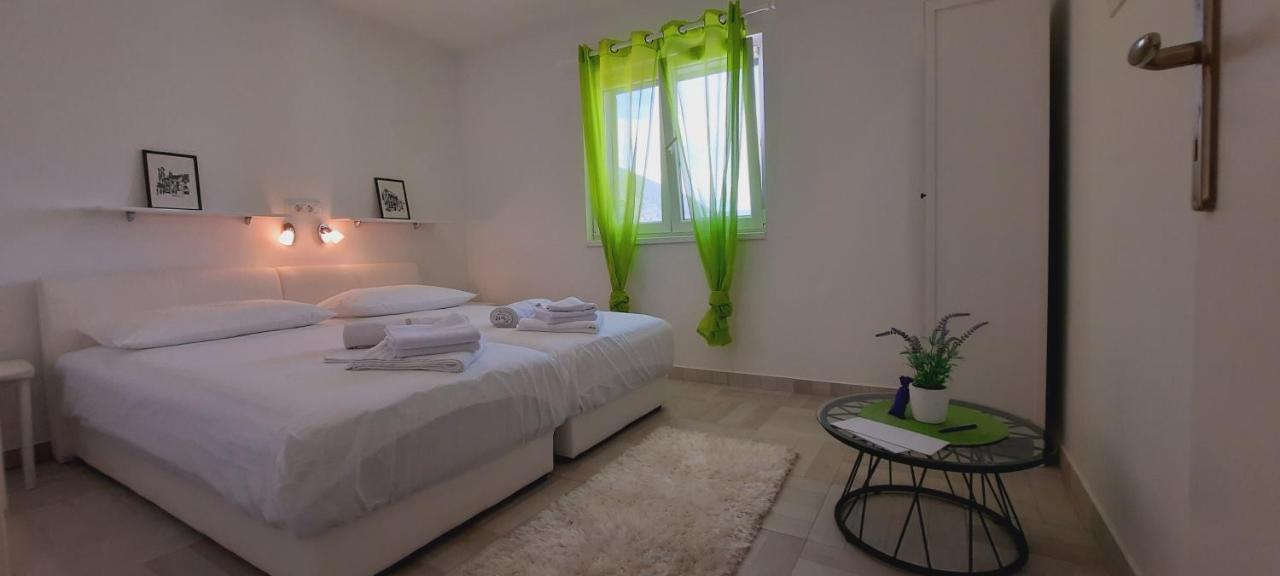 Apartments Suho Komiza Ngoại thất bức ảnh